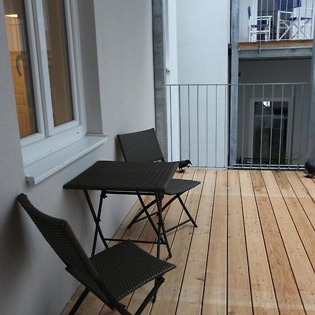 Moderne Stadtwohnung Mit Balkon Виена Стая снимка